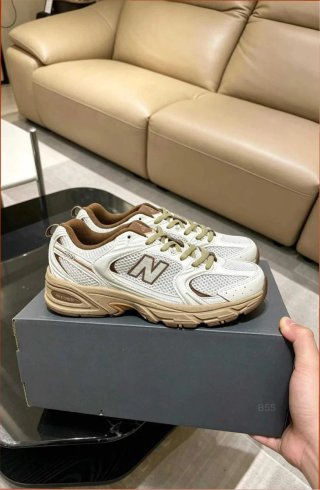 New Balance 530 Blanco y Marrón
