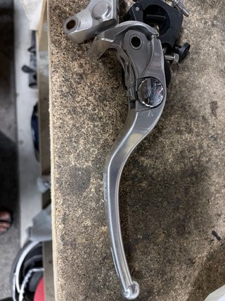 Maneta Brembo y de serie para bmw s1000r