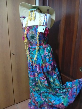 Bellissimo abito con accessori