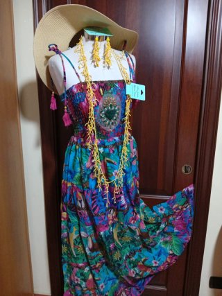 Bellissimo abito con accessori
