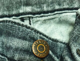 Pantalones grises vaqueros