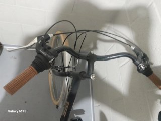 Bicicleta de paseo DTB negra