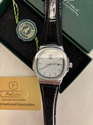 2 Relojes Pelvini Nuevos (1 de Regalo)