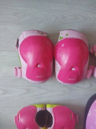 Protecciones Oxelo Patines y casco Disney