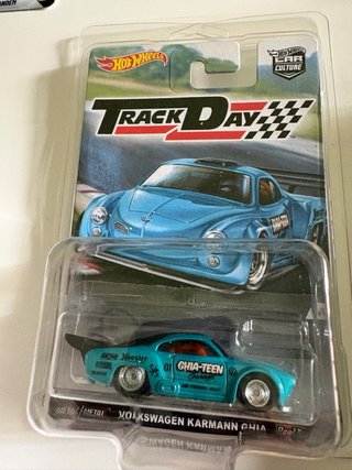 Hot Wheels Volkswagen Karmann Ghia Track Day
