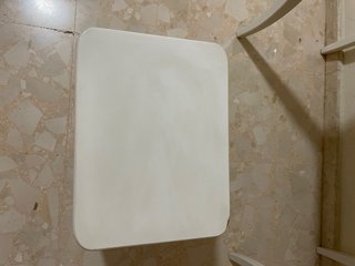 Tocador con espejo y banqueta en perfecto estado