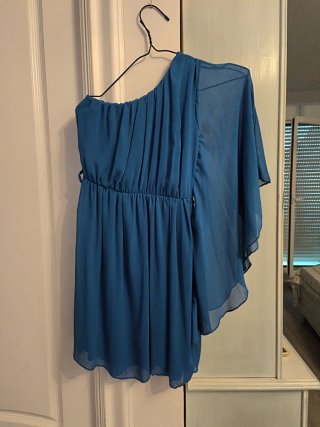 Vestido de fiesta una manga