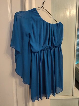 Vestido de fiesta una manga
