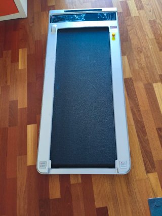 Cinta de correr/caminar compacta