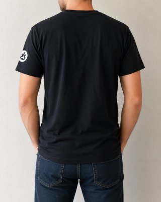 Camiseta Armure Negra Talla M Sin Estrenar