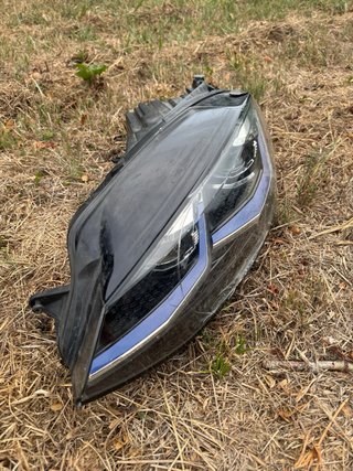Faro Izq Full LED Golf 7 Original
