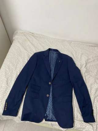 Traje Caramelo Azul Oscuro