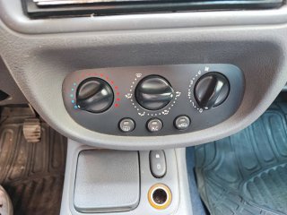 Renault Clio 2000