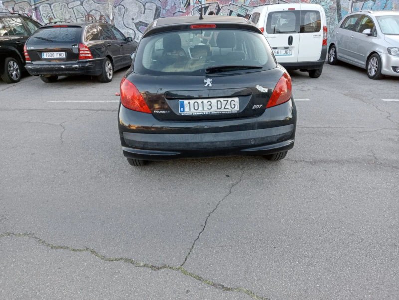 Peugeot 207 2006 - foto 1