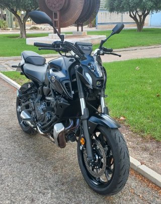 Yamaha MT-07 A2 Negra impecable, no hay otra igual