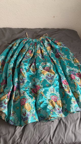 Traje de Fallera Morado y Turquesa