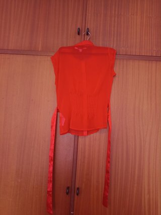 Blusa Bershka Roja Sin Mangas Talla S