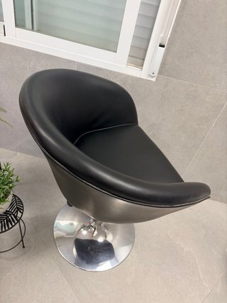 Silla Peluquería Giratoria Negra