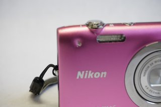 Cámara Nikon Coolpix S2600 Rosa 14MP