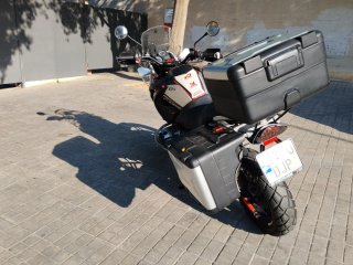 BMW GS 1200 Adventure con maletas