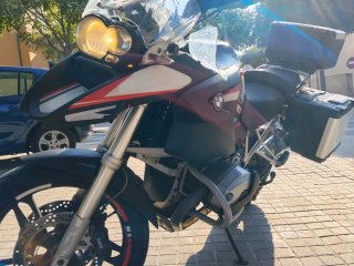 BMW GS 1200 Adventure con maletas