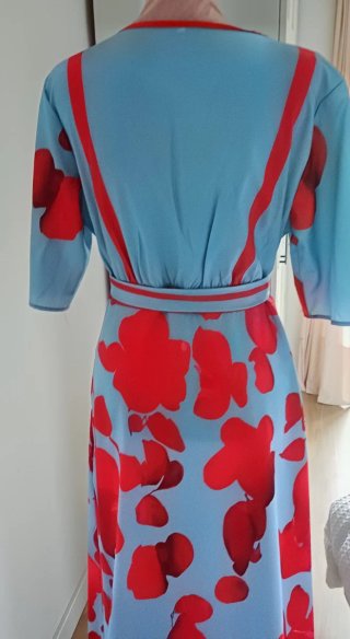 Vestido largo cruzado estampado