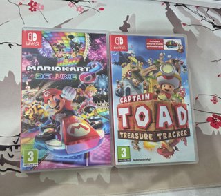 Pacchetto Mario Kart 8 Deluxe + Captain Toad per Switch