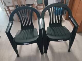 2 Sillas de Jardín Apilables Verdes