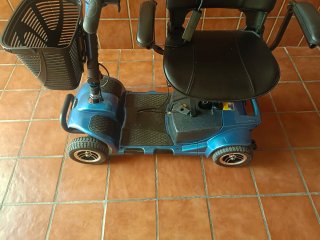 Scooter 4 ruedas 1 mes de uso