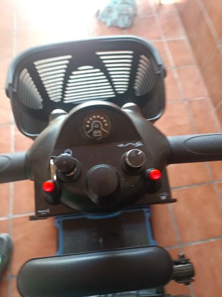 Scooter 4 ruedas 1 mes de uso