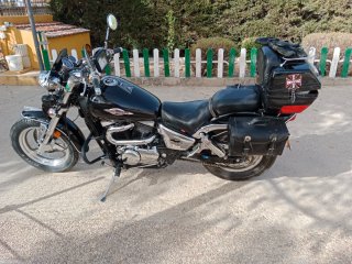 Suzuki VZ800 Intruder Moto Cruiser