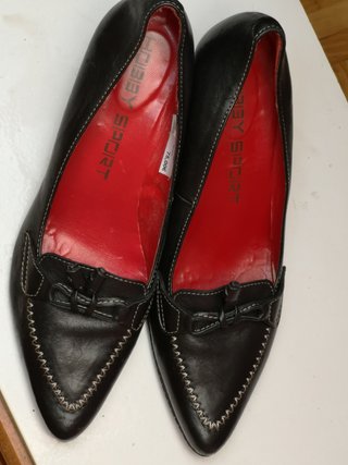 Zapatos de piel negros talla 40 sin estrenar