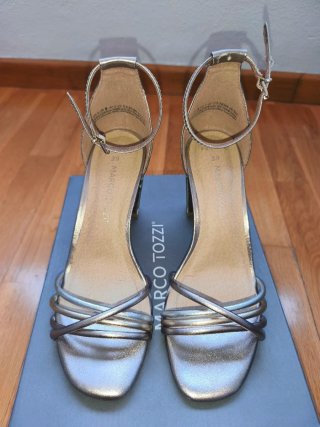Sandalias Marco Tozzi Talla 38 Oro/Plata
