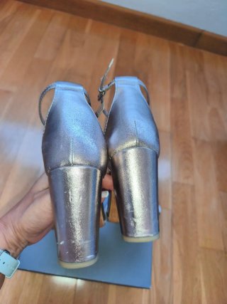 Sandalias Marco Tozzi Talla 38 Oro/Plata