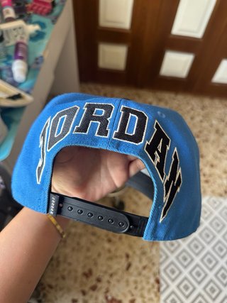 Gorra Jordan Azul y Negra