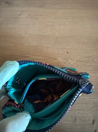 Lote 2 Carteras/Monederos: Parfois y PMZ