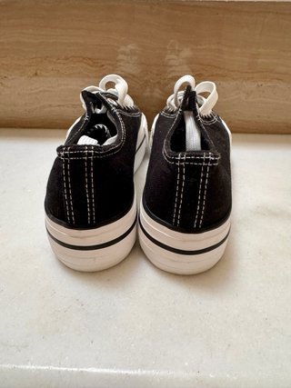 Zapatillas negras con plataforma