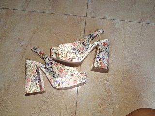 Sandalias Anna Field florales