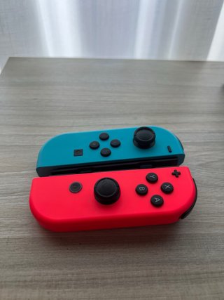 Nintendo Switch Azul y Rojo