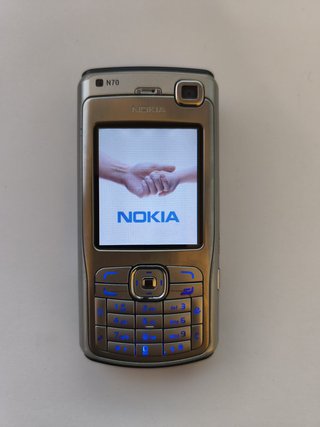 Nokia N70 Libre + 2 baterías + cargador + RS-MMC