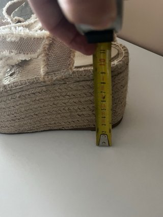 Sandalias de plataforma beige