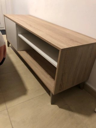 Mueble TV blanco y madera
