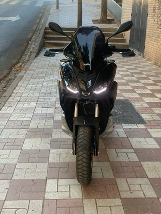 Aprilia SR GT 200 SUV Crossover
