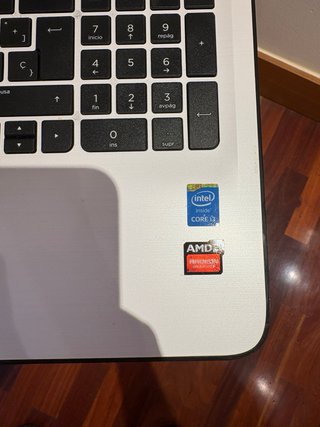 Ordenador portátil HP Notebook blanco