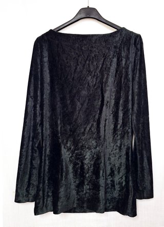 Maglia vintage con scollo ricamato