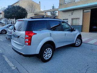 Mahindra XUV 500 2016