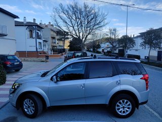 Mahindra XUV 500 2016