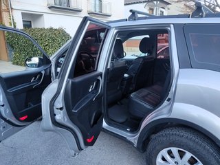 Mahindra XUV 500 2016