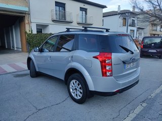 Mahindra XUV 500 2016