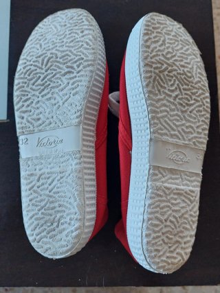 Zapatillas Victoria Rojas